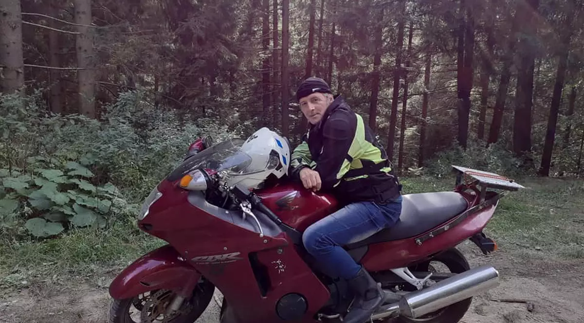 Motociclistul acuzat de moartea unui tânăr pe trotinetă mai este judecat pentru uciderea din culpă a unui biciclist