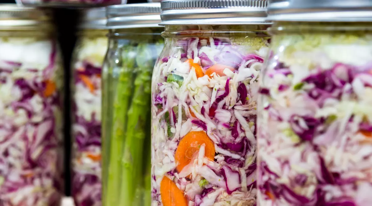 Murături asortate, rețeta tradițională. Cum să le păstrezi toată iarna