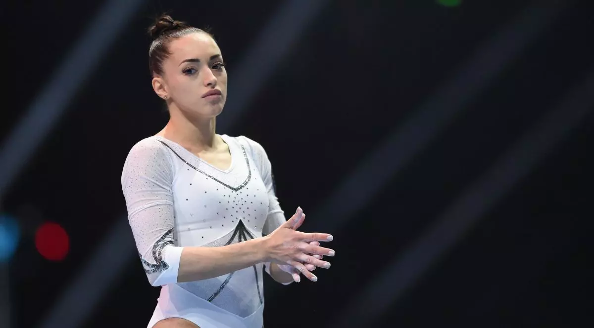 Larisa Iordache, la întoarcerea de la Tokyo: „Văzând finala, aș fi fost pe podium”