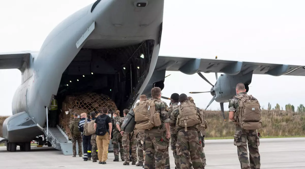 27 de români încă așteaptă să fie evacuați din Afganistan. Câți au reușit să plece până acum