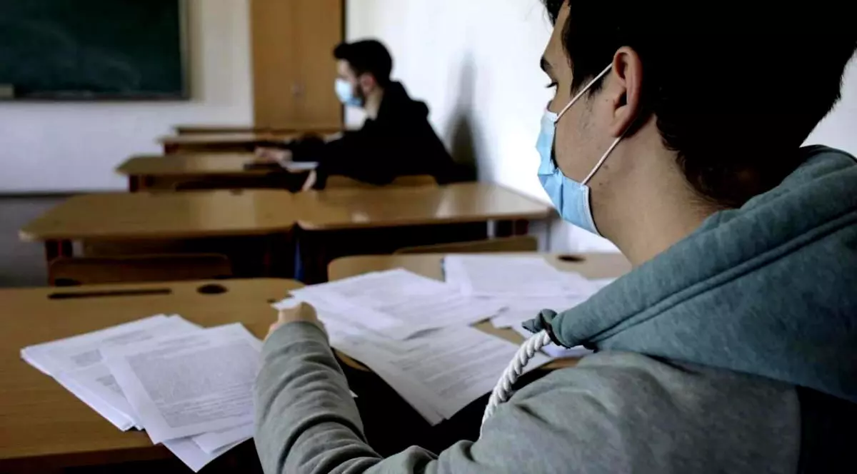 VIDEO Subiecte BAC Matematică - sesiunea de toamnă 2021. Ce le-a picat elevilor la matematică la Bacalaureat