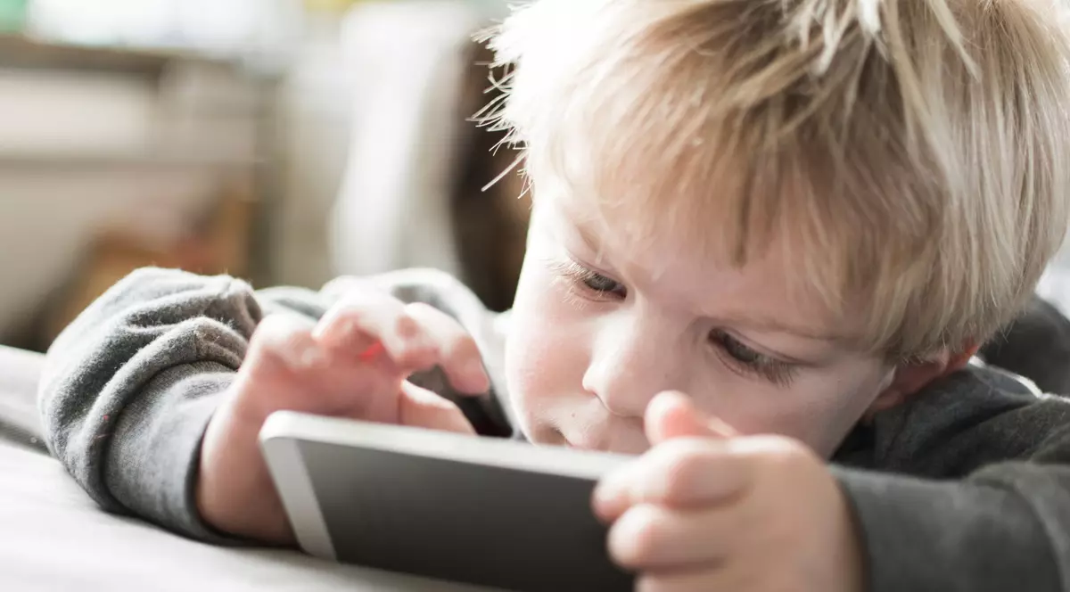 Tot mai mulți copii ajung la logoped. Explicațiile unui specialist pentru acest fenomen