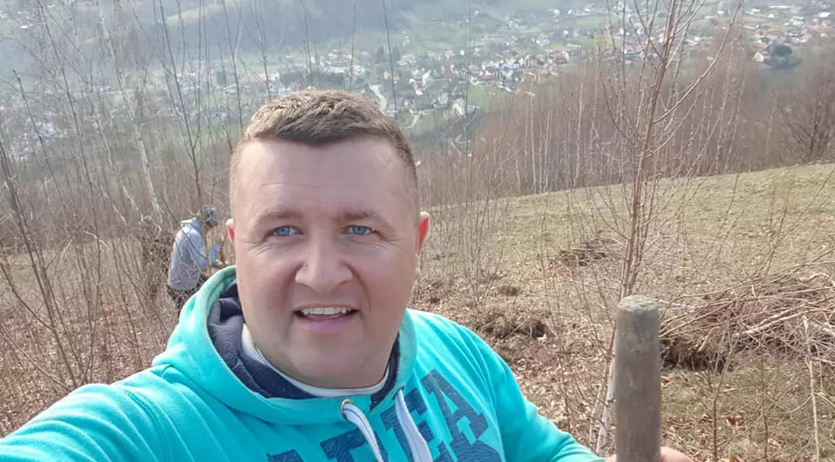 Primar din Vaslui, derapaj pe Facebook: „Dacă ne veți obliga să ne vaccinăm, vă așteptăm ca Ștefan cel Mare pe turci, cu furci, coase și securi”