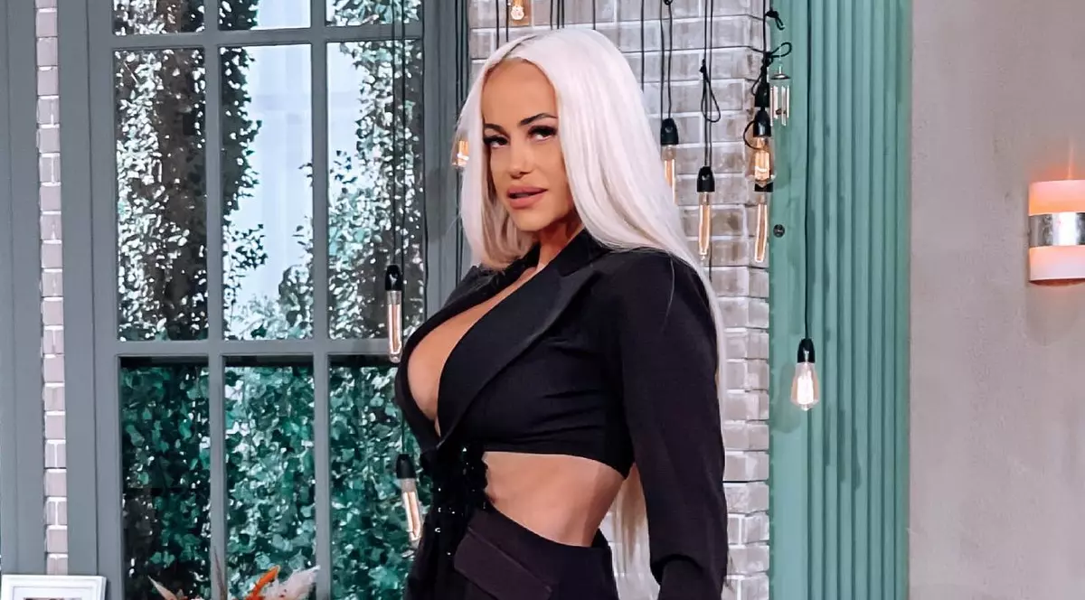 Anda Adam, apariție neașteptată la „Bravo, ai stil! Celebrities”. Toate privirile au fost ațintite asupra decolteului