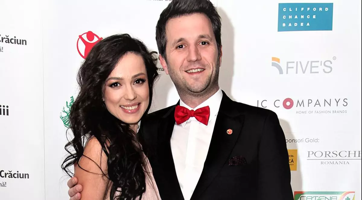 Cadoul primit de Olivia Steer la 17 ani de căsătorie cu Andi Moisescu. Cum a surprins-o prezentatorul