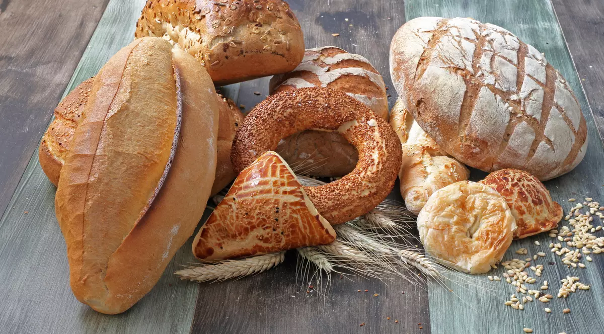 Ce poți face cu pâinea uscată, în loc să o arunci. Idei de rețete cu pâine uscată