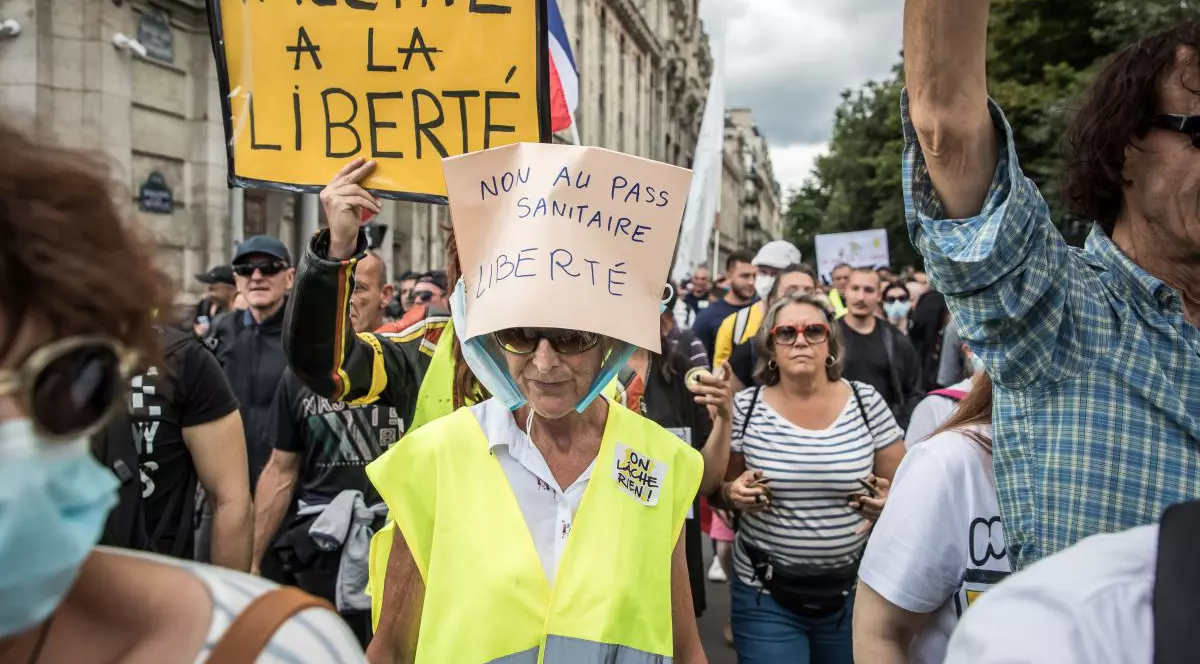 Studiu: diviziunile invizibile create de pandemia de COVID au polarizat Europa și vor avea efecte pentru mulți ani