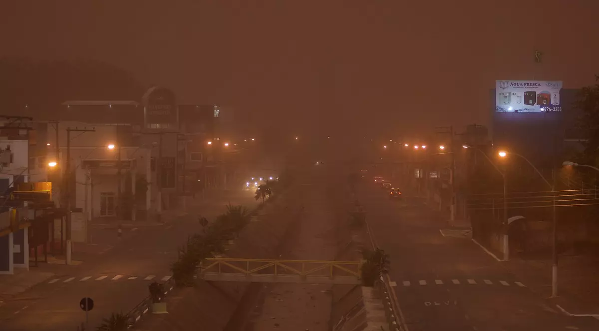 Imagini apocaliptice în Brazilia. Mai multe orașe, înghițite de un nor de praf uriaș