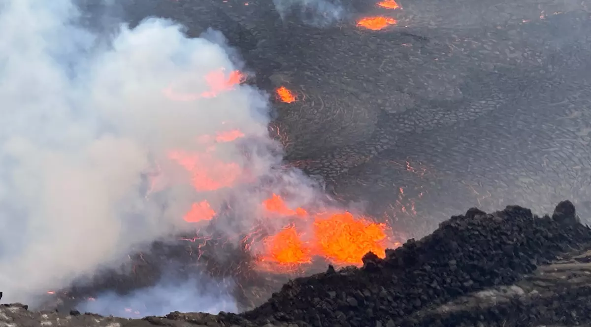 „Cod roșu” de alertă în Hawaii, după erupția vulcanului Kilauea