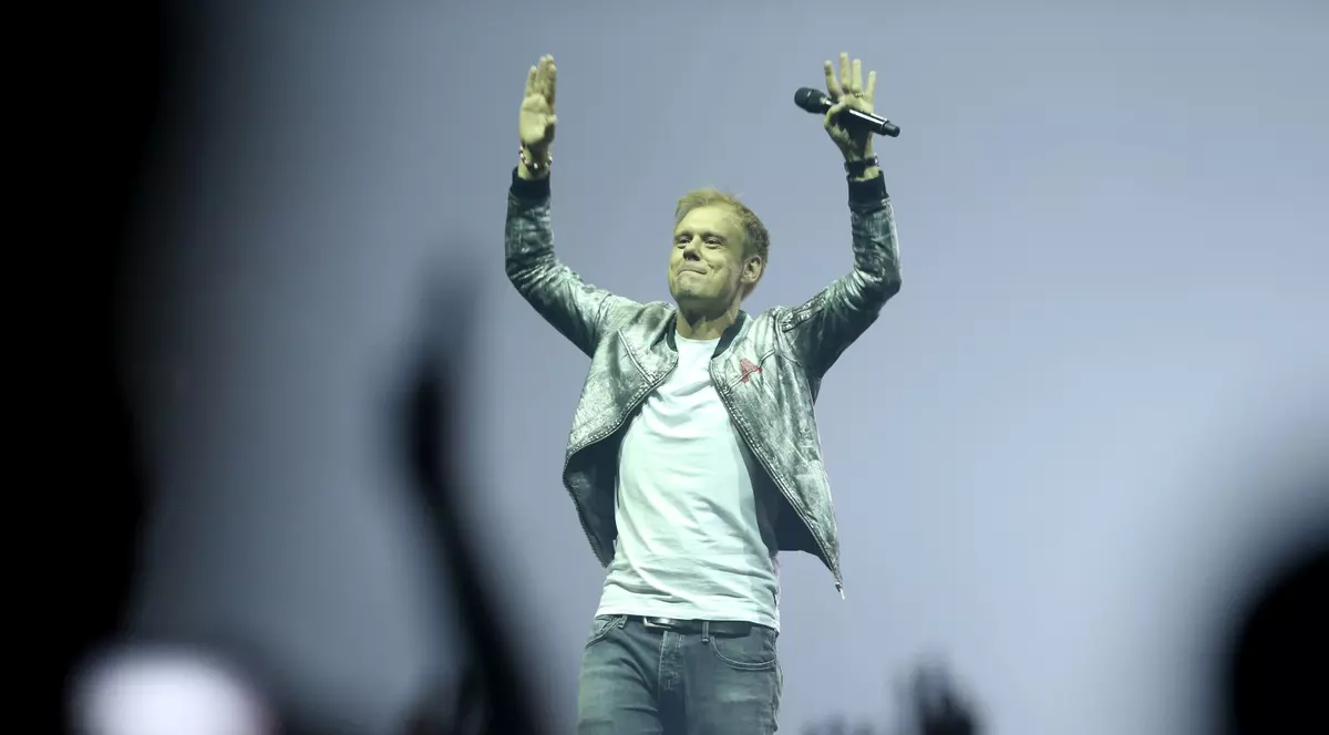 Concertul de la București al lui Armin Van Buuren a fost anulat, din cauza noilor restricții