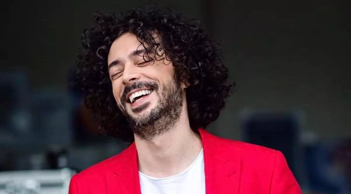 Cu ce se ocupă, de fapt, părinții lui Marius Moga. Declarații neașteptate făcute de artist. „Acum îi înțeleg”