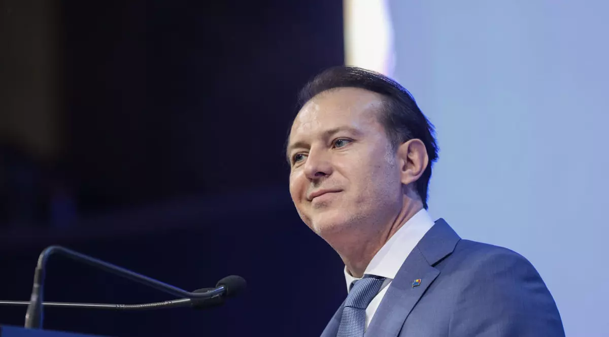 Cîțu, atac la adresa lui Orban în timpul discursului: „Eu nu voi purta niciodată o geacă pe care scrie PSD”