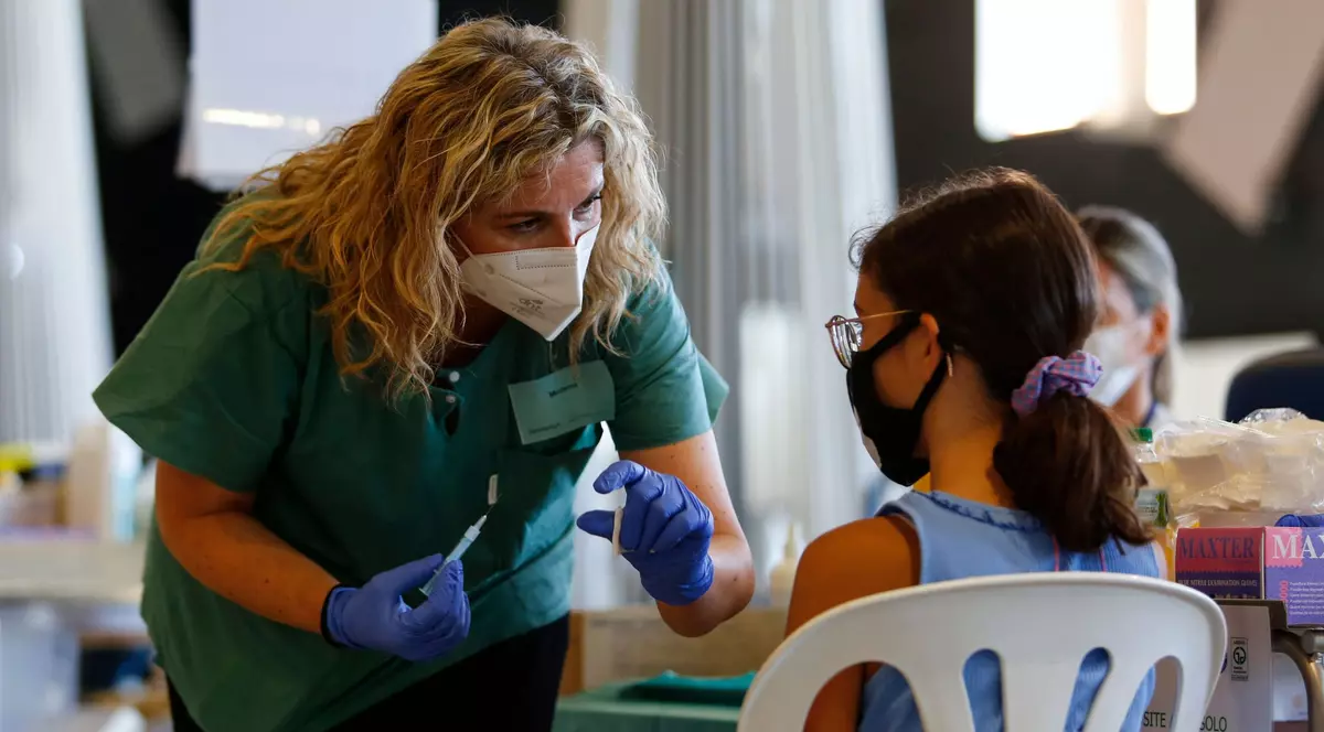 Pfizer și BioNTech anunță că vaccinul lor poate fi administrat și copiilor între 5 și 11 ani