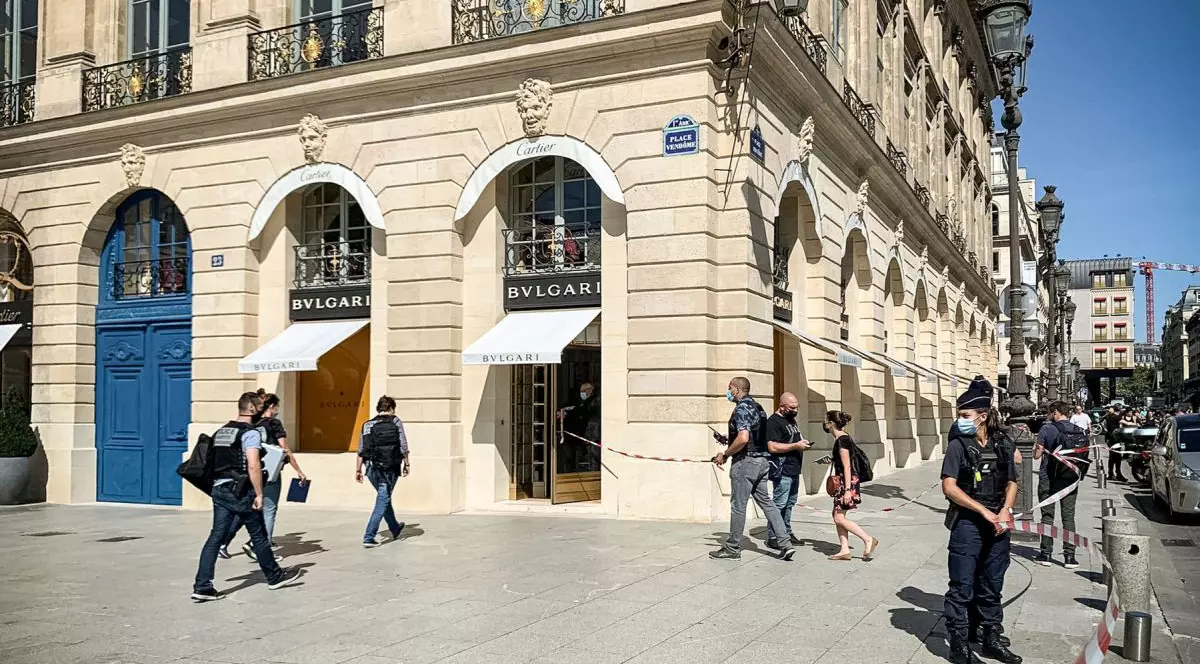 Jaf de proporții în centrul Parisului. Au fost furate bijuterii în valoare de 10 milioane de euro