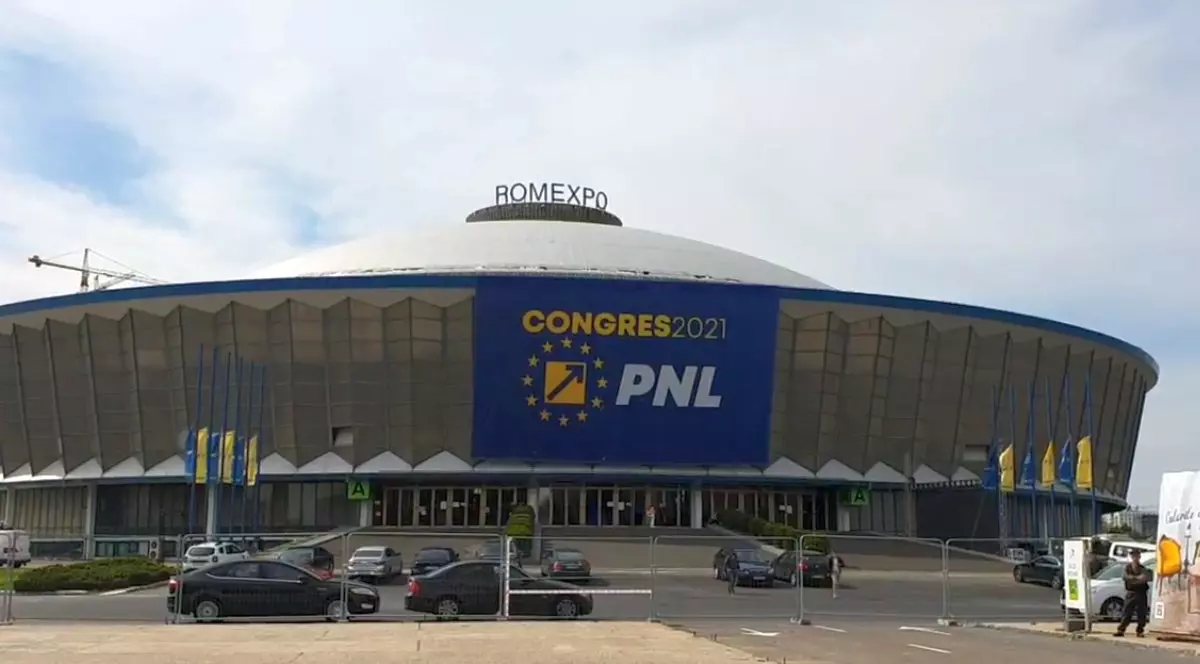 Sala de la Romexpo unde va avea loc Congresul PNL. Foto: Cristian Otopeanu / Libertatea