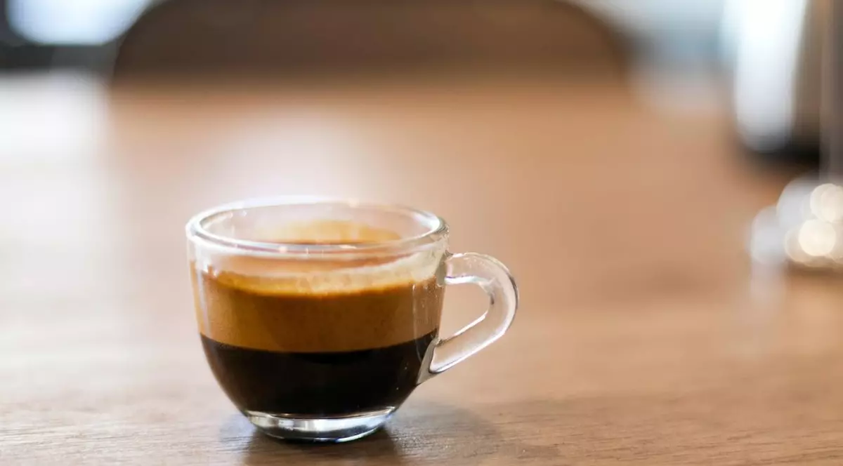 Cafeaua cu lămâie - beneficii și contraindicații