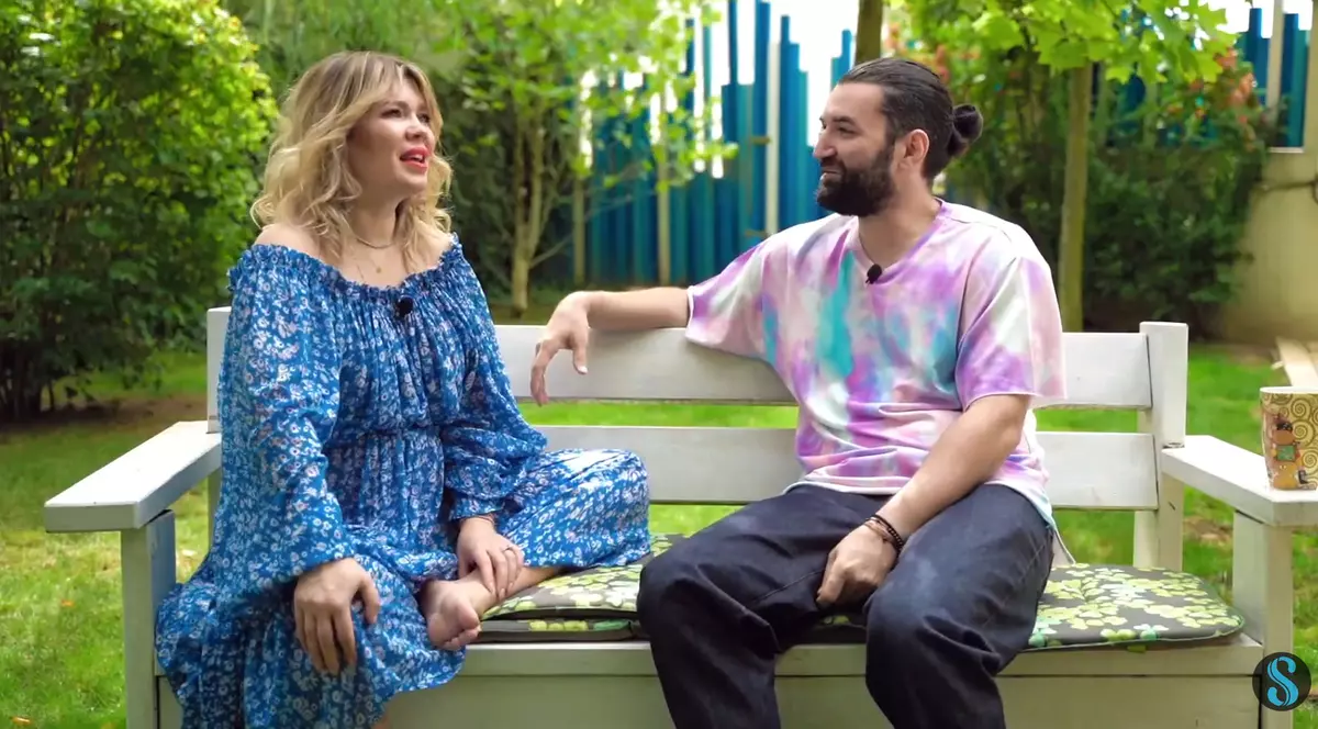 Cum au aflat părinții Ginei Pistol și ai lui Smiley că vor deveni bunici. „Dacă aș fi putut să pedepsesc pe cineva, atunci aș fi făcut-o”