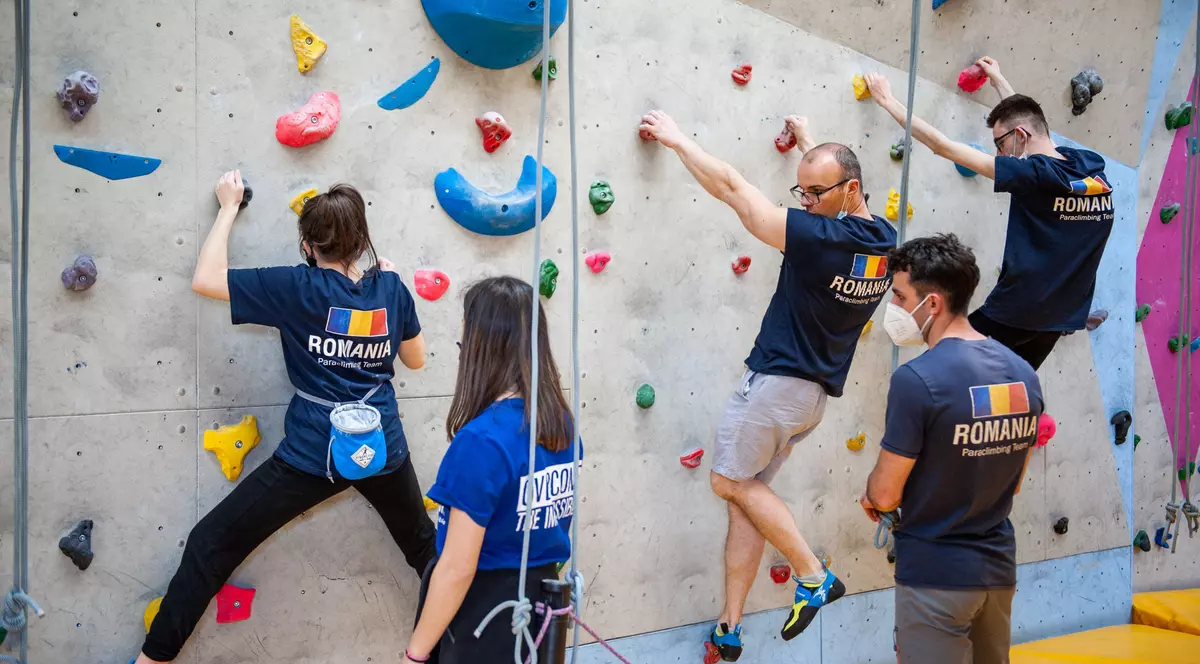 Cățărătorii cu deficiențe pleacă la Moscova să reprezinte România la Campionatul Mondial de Paraclimbing