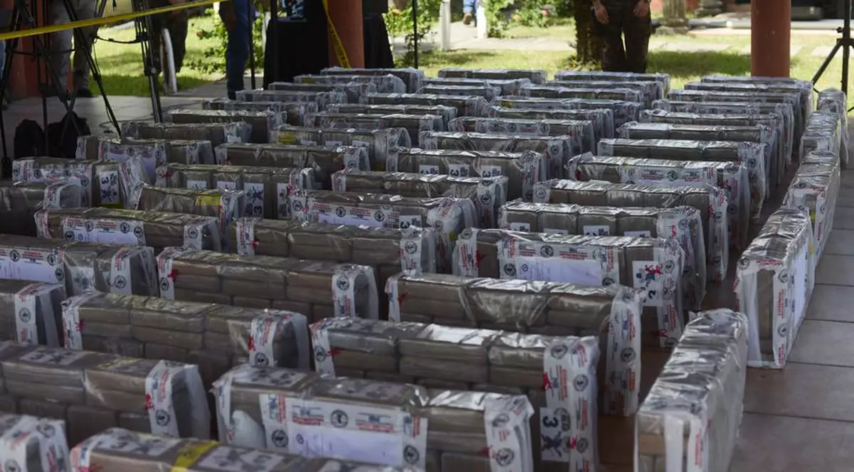 Un submarin care transporta 1,8 tone de cocaină a fost capturat în Columbia