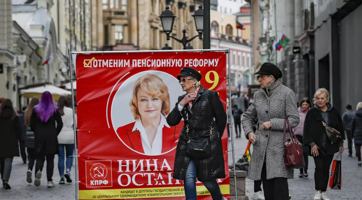 Au început alegerile parlamentare din Rusia. Candidaturile principalilor opozanți, blocate