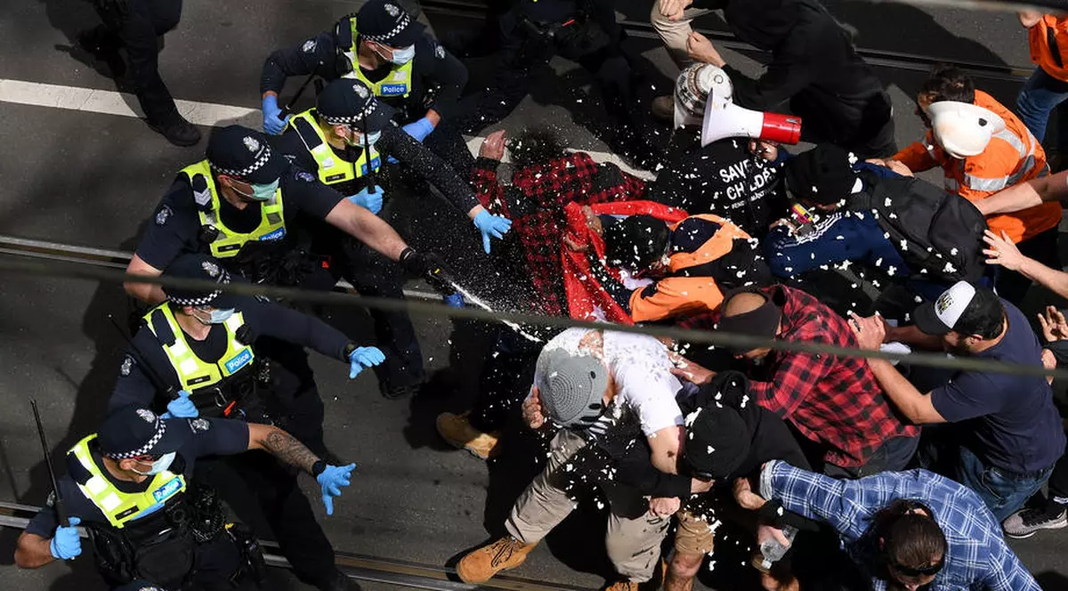 Aproape 270 de arestări în Australia, după confruntările dintre poliție și protestatarii anti-Covid