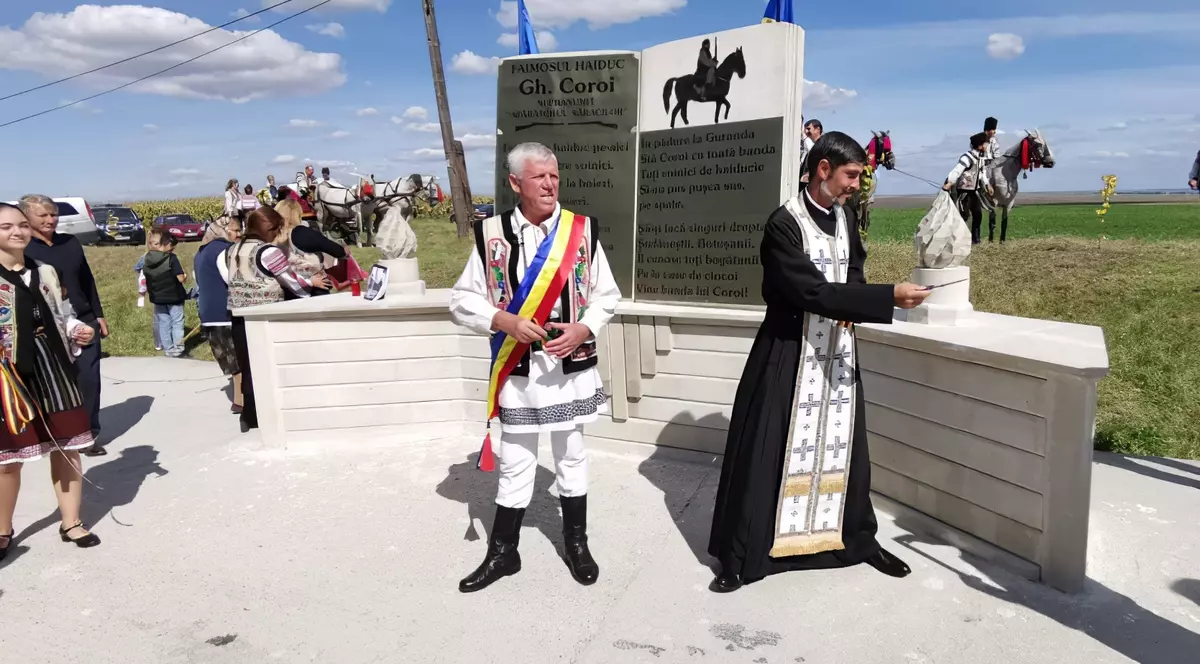 Scuza primarului PNL care a ridicat troița unui bandit antisemit: „De ce sunt eu de vină că s-a simțit jignit un evreu la vremea aceea?”