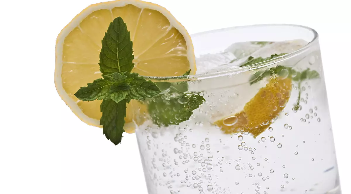 Apa tonică - cum se face și ce beneficii are