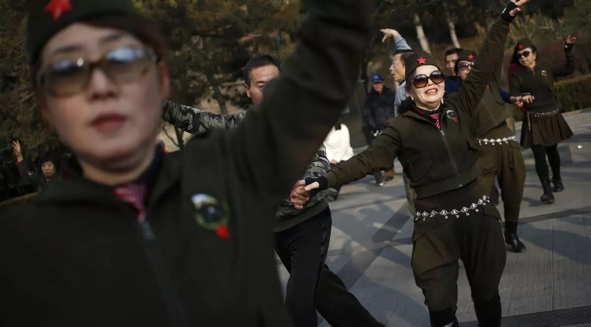 Cazul zgomotos al bunicuțelor dansatoare, problema greu de rezolvat a orașelor din China