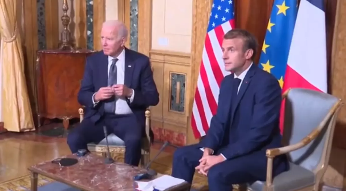 Joe Biden, către Emmanuel Macron, la Roma: "Ceea ce am făcut a fost făcut cu stângacie şi nu cu multă eleganţă"