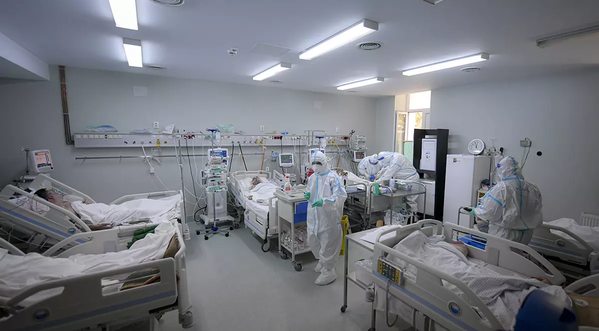 Ungaria anunță că va prelua din România 50 de pacienți cu COVID-19 care au nevoie de spitalizare la ATI