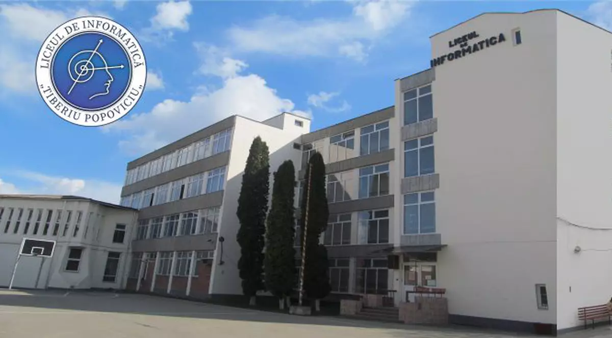 Mama unui elev din Cluj-Napoca este cercetată penal după ce a prezentat un certificat fals de vaccinare pe numele fiului ei