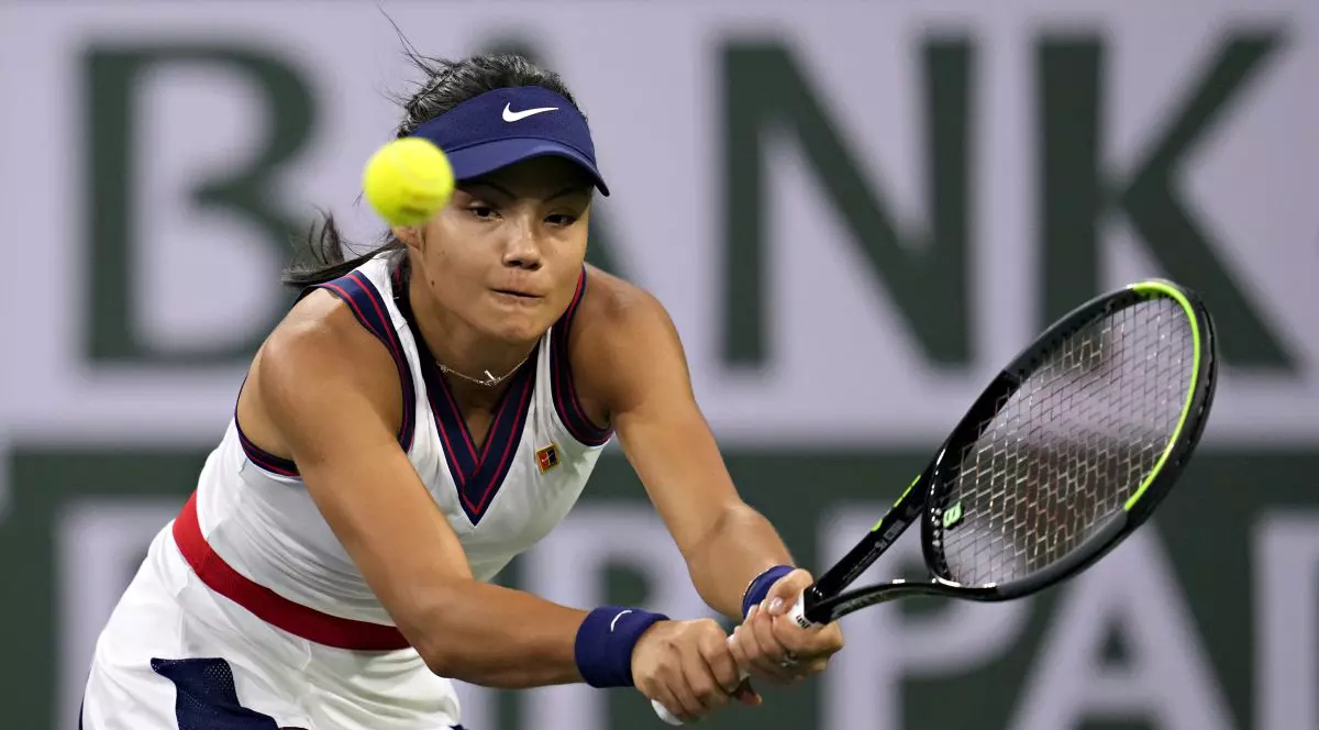 Emma Răducanu a fost eliminată în turul 2 de la Indian Wells și ratează confruntarea cu Simona Halep