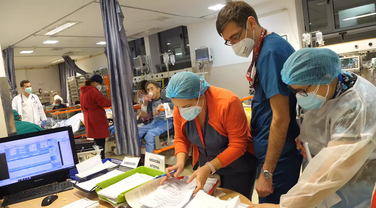 Filmări cu o „gardă” la UPU. De ce doctorii au ajuns să spună „La sfârşitul zilei, misiunea noastră a fost aproape inutilă”?