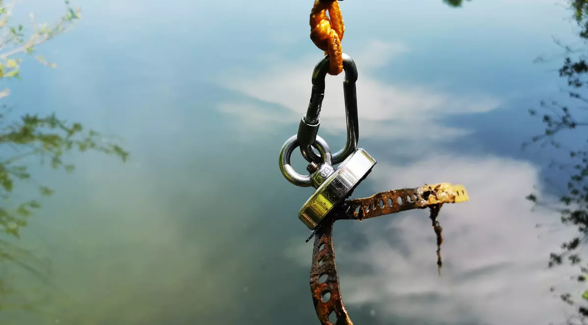 Ce este pescuitul cu magnet?