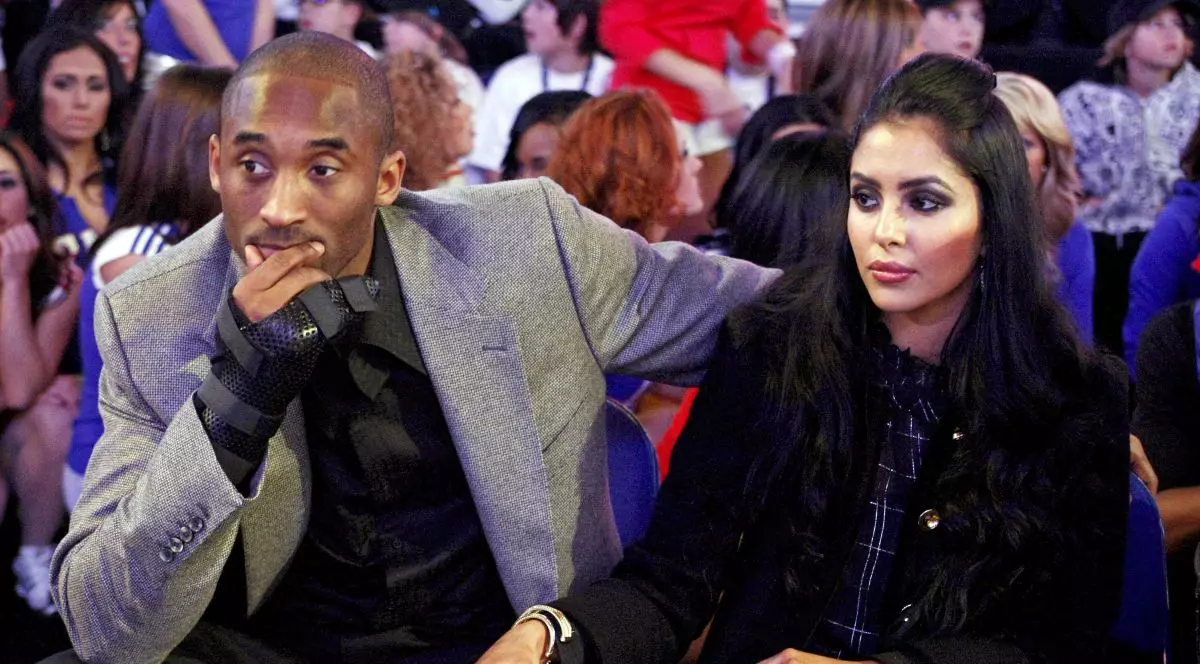 Văduva baschetbalistului Kobe Bryant a aflat de moartea soțului ei de pe rețelele de socializare