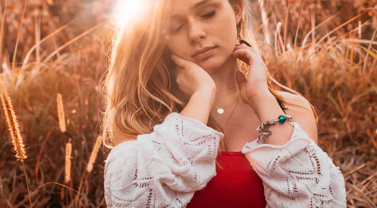 10 accesorii recomandate pentru o ținută casual