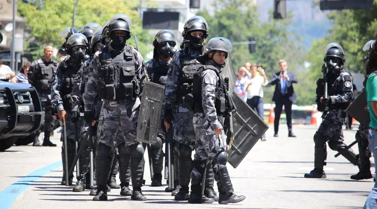 Cel puțin 20 de morți în urma unei operațiuni a poliției braziliene împotriva unei bande specializate în spargeri de bănci