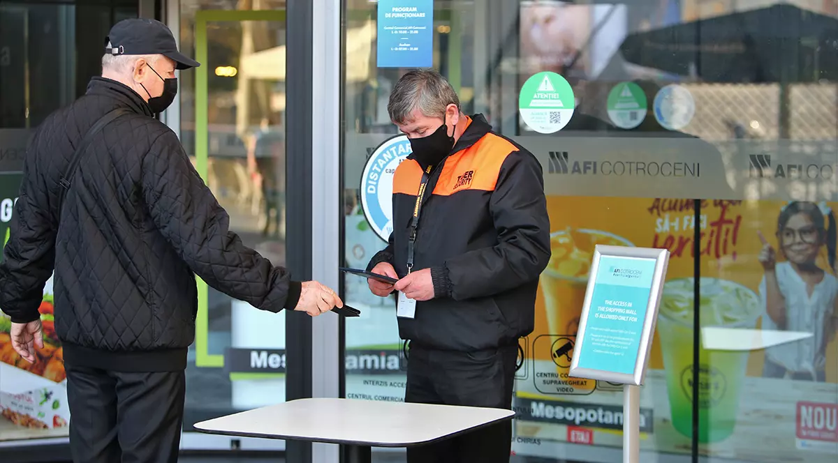 Cîţu: „Certificatul verde trebuie să treacă cât mai repede, ca să ai garanţia că economia rămâne deschisă”. Ce spune Rafila