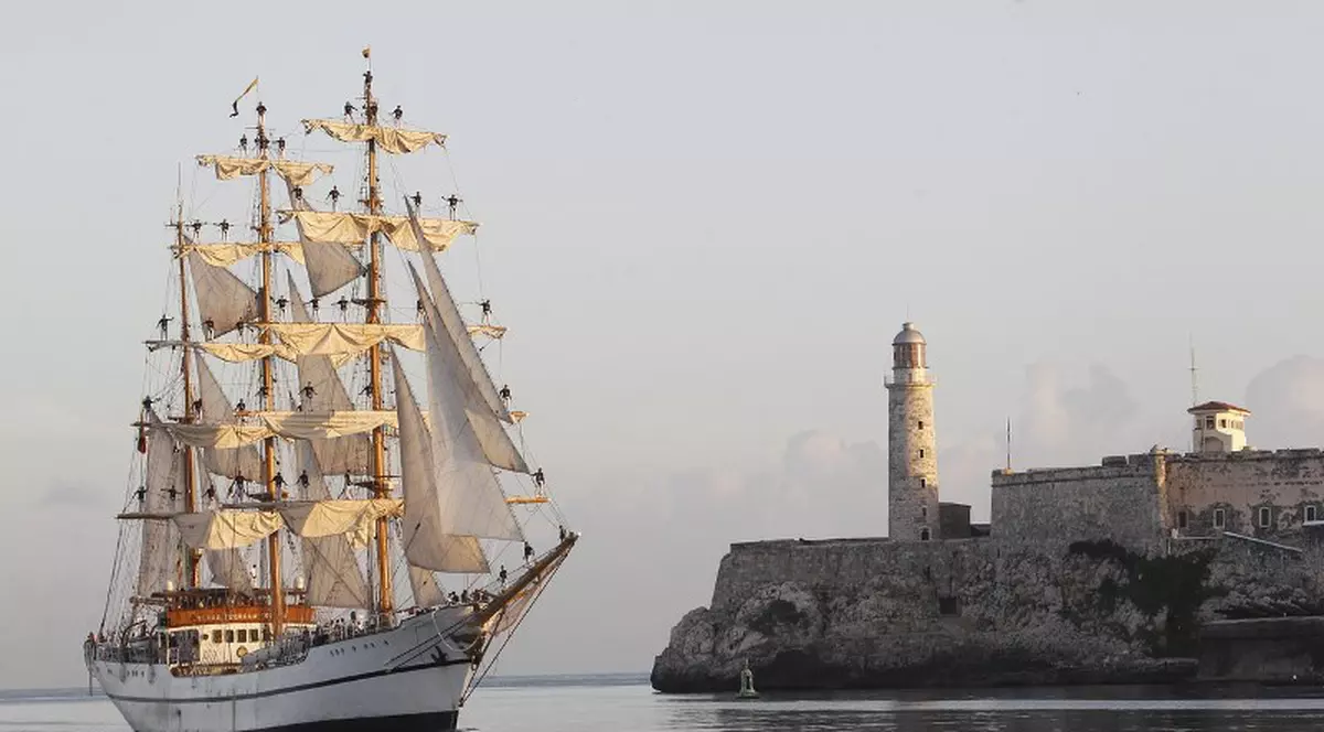 Nava-școală a marinei din Ecuador a capturat o ambarcațiune folosită de traficanți pentru transportul drogurilor