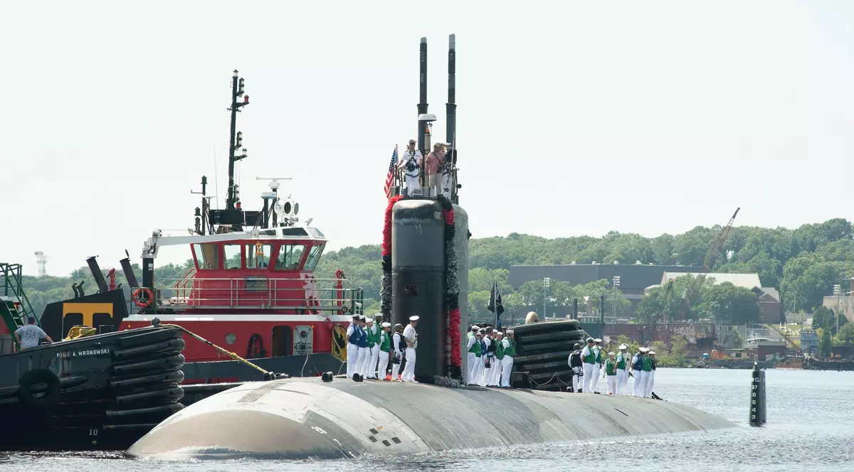 Submarinul american Connecticut s-a ciocnit cu un obiect „neidentificat” în Marea Chinei de Sud. Mai mulți membri ai echipajului au fost răniți