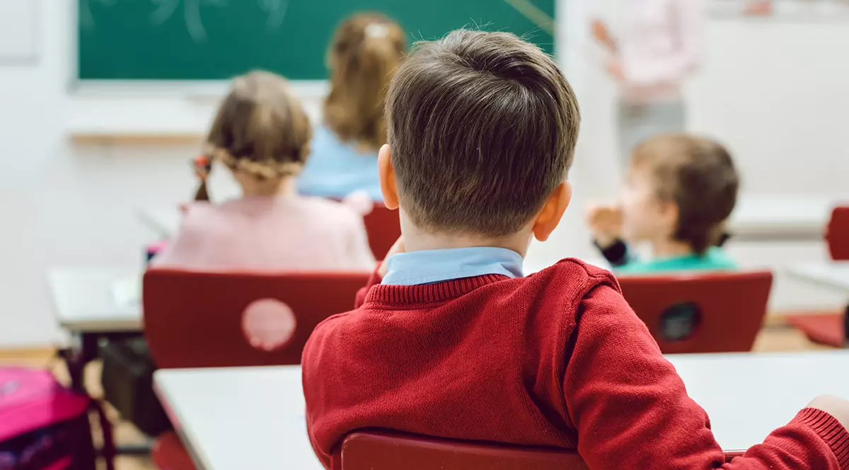 Lista școlilor și grădinițelor din București care încep luni cursurile în format fizic. Aproape 80% au o rată de vaccinare de peste 60%