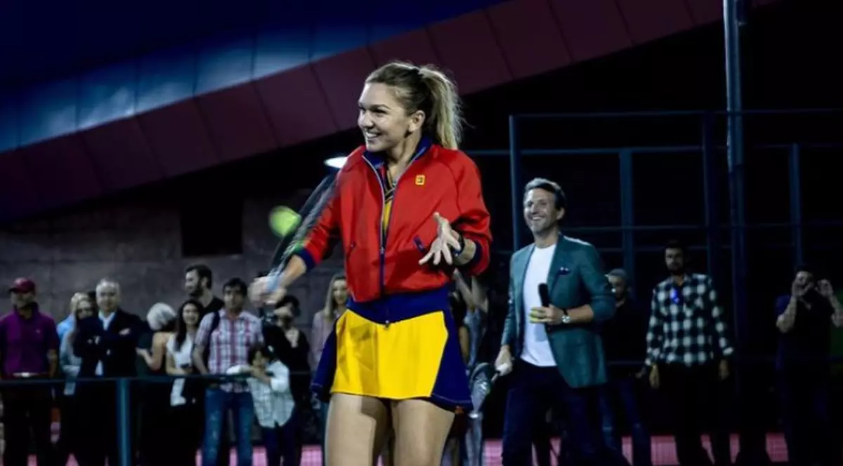 Cadoul primit de Simona Halep de la Toni Iuruc la revenirea în România, după Indian Wells. „Casă dulce casă”