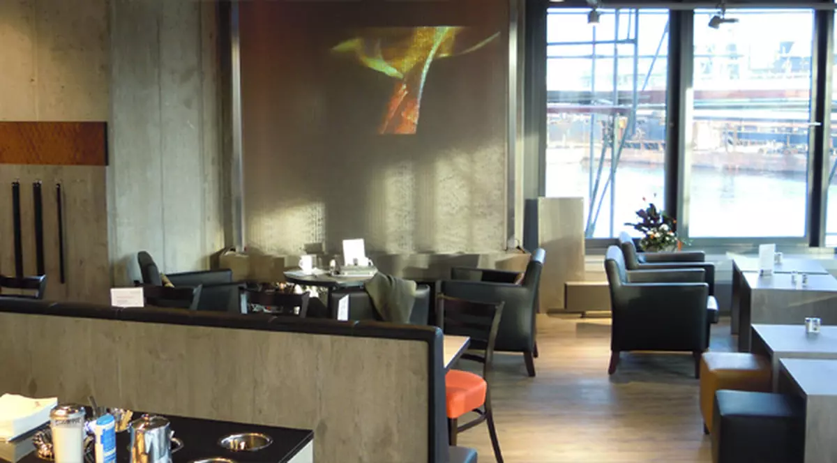 Amendă de 357 de euro, în Germania, din cauză că o femeie bolnavă a mers la toaleta unui local fără să completeze chestionarul Covid