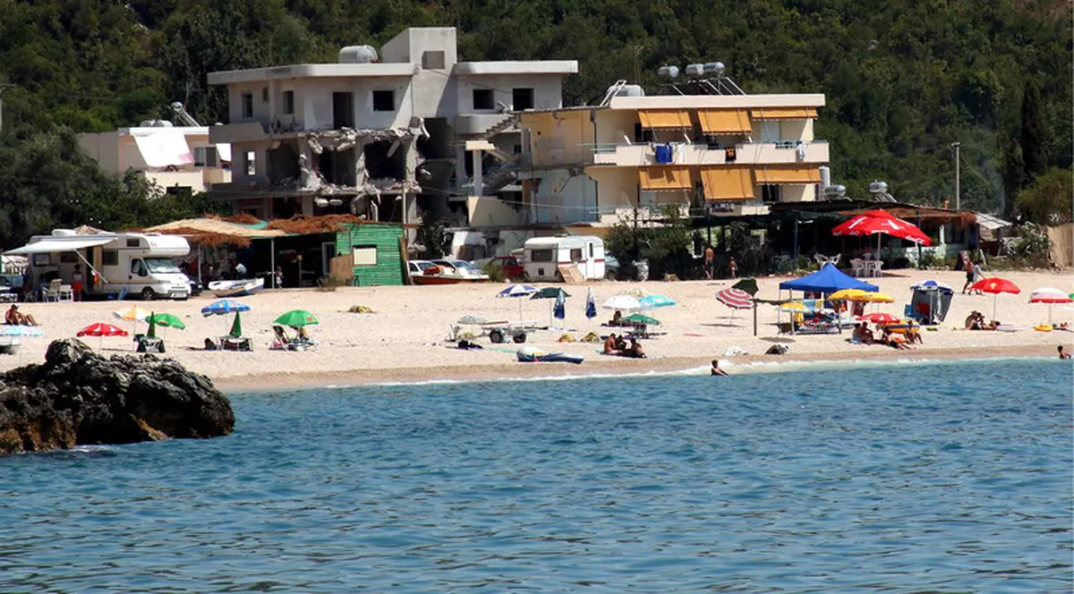 Patru turiști, găsiți morți în sauna unui hotel de cinci stele din Albania