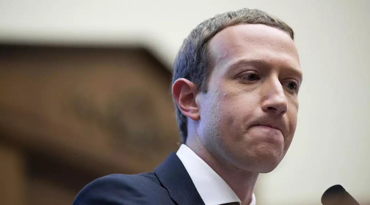 Suma uriașă pe care Mark Zuckerberg a pierdut-o, după ce Facebook, Instagram şi WhatsApp n-au mers timp de 6 ore