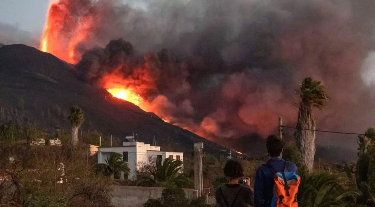 „De neimaginat ce s-a putut întâmpla”.  Mărturiile oamenilor care și-au văzut casele înghițite de lavă