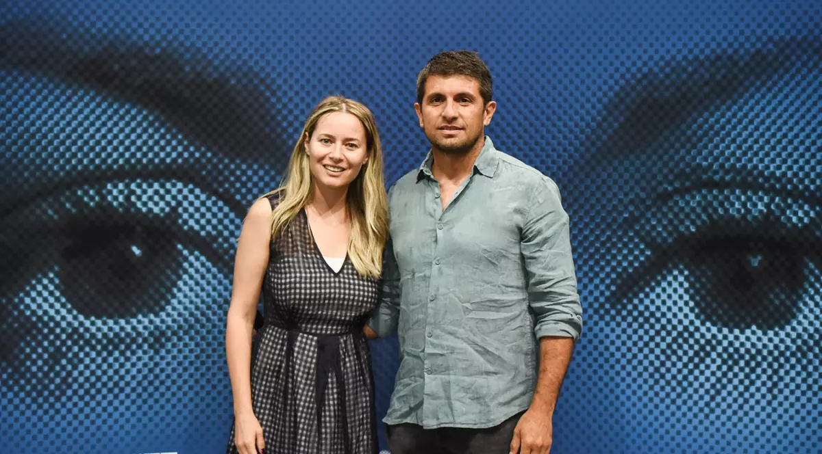 Ce mesaje a găsit soțul Laurei Cosoi în telefonul acesteia. Actrița s-a dat de gol. „Știe cam pe unde ne încadrăm”