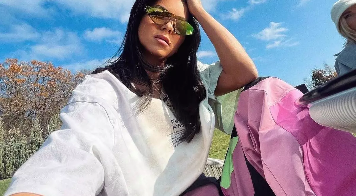 Inna a făcut furori pe Instagram cu ultima ședință foto. Imaginile care au primit peste 100.000 de aprecieri