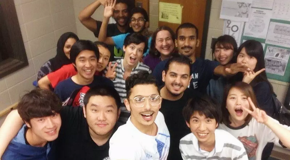 Profesoară din România care predă la una din marile universități americane: „Nu înțeleg cum acasă plagiatul nu e considerat un furt intelectual teribil”