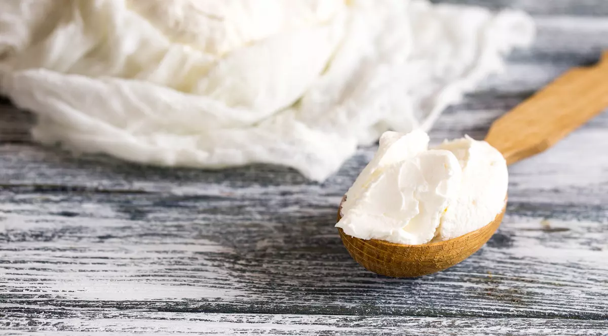 Ce este mascarpone, cum se face și cum se consumă. Rețete cu mascarpone